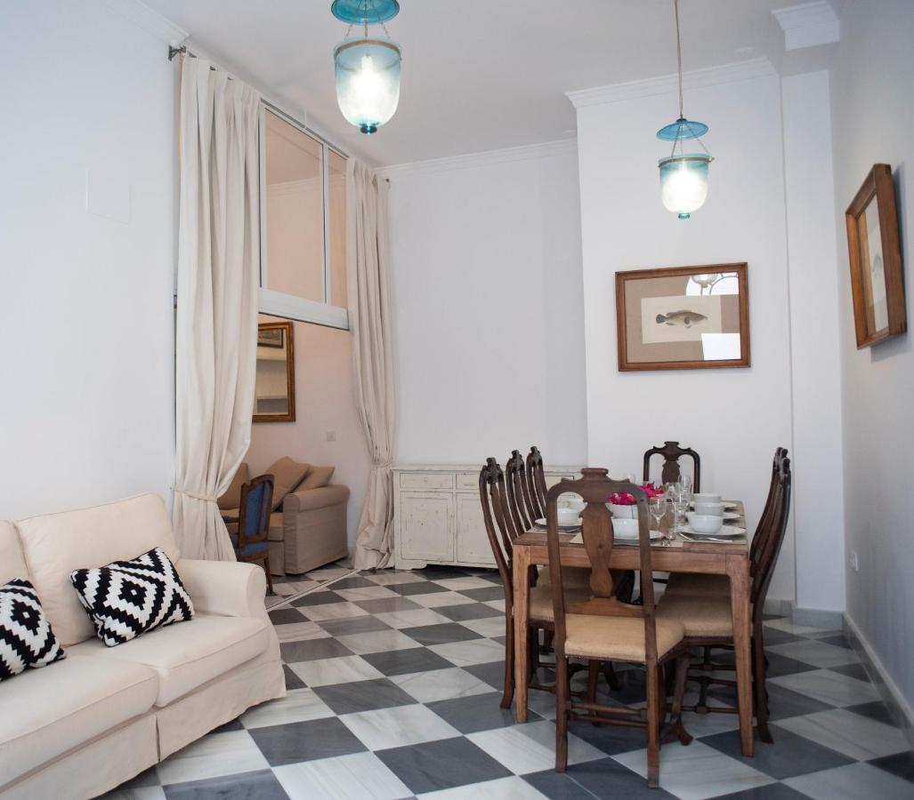 Gatu Premium Apartamento Palacio Oneto Con Jardin Privado " Preferente Mayores De 25 Anos Y Familias " El Puerto de Santa María Extérieur photo